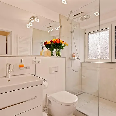 Ferien-apartment Eisvogel - Mit Priv Strandzugang Apartment