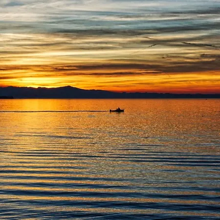 Ferien-apartment Eisvogel - Mit Priv Strandzugang