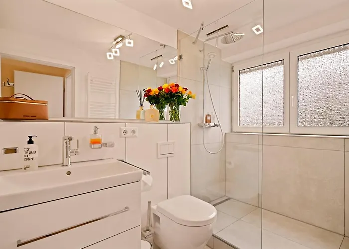 Ferien-apartment Eisvogel - Mit Priv Strandzugang Lejlighed